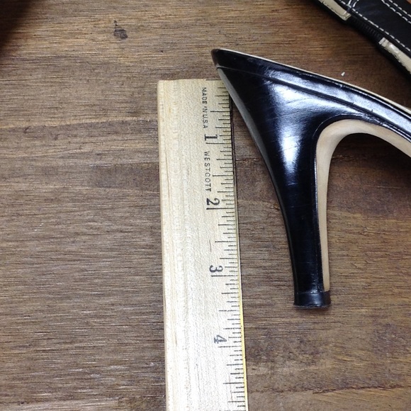 Joan & David Black Leather Slingback Heel - Picture 8 of 8